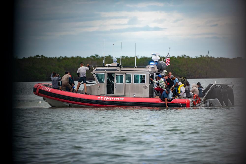 DVIDS – Images – Coast Guard transports Cuban migrants