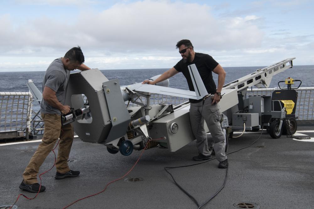 DVIDS – Images – ScanEagle UAS team launches drone from Coast Guard Cutter Hamilton while underway in the Atlantic Ocean [Image 1 of 5]