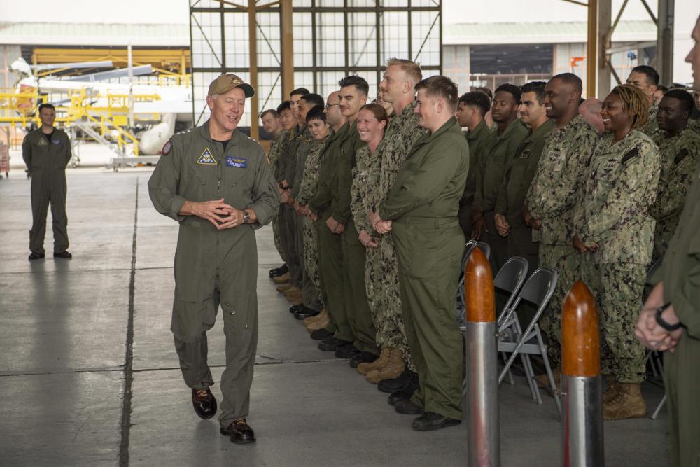 DVIDS – News – HSC-3, HSC-4, VRM-30 RECEIVE NAVY’S HIGHEST FLIGHT SAFETY AWARD