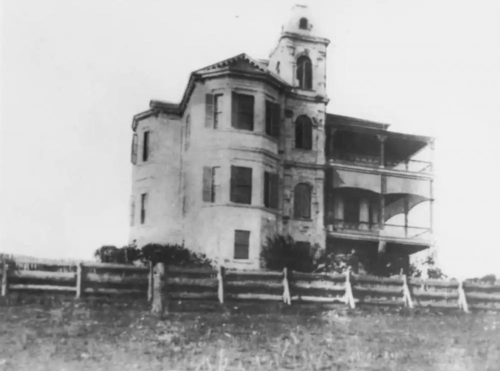 DVIDS – News – CIC Closes School in Brisbane