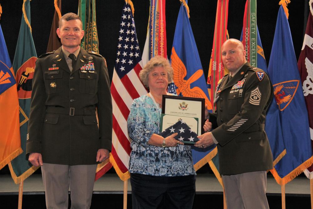 DVIDS – News – 2 Soldiers, 1 civilian retire at Fort Rucker Quarterly Retirement Ceremony