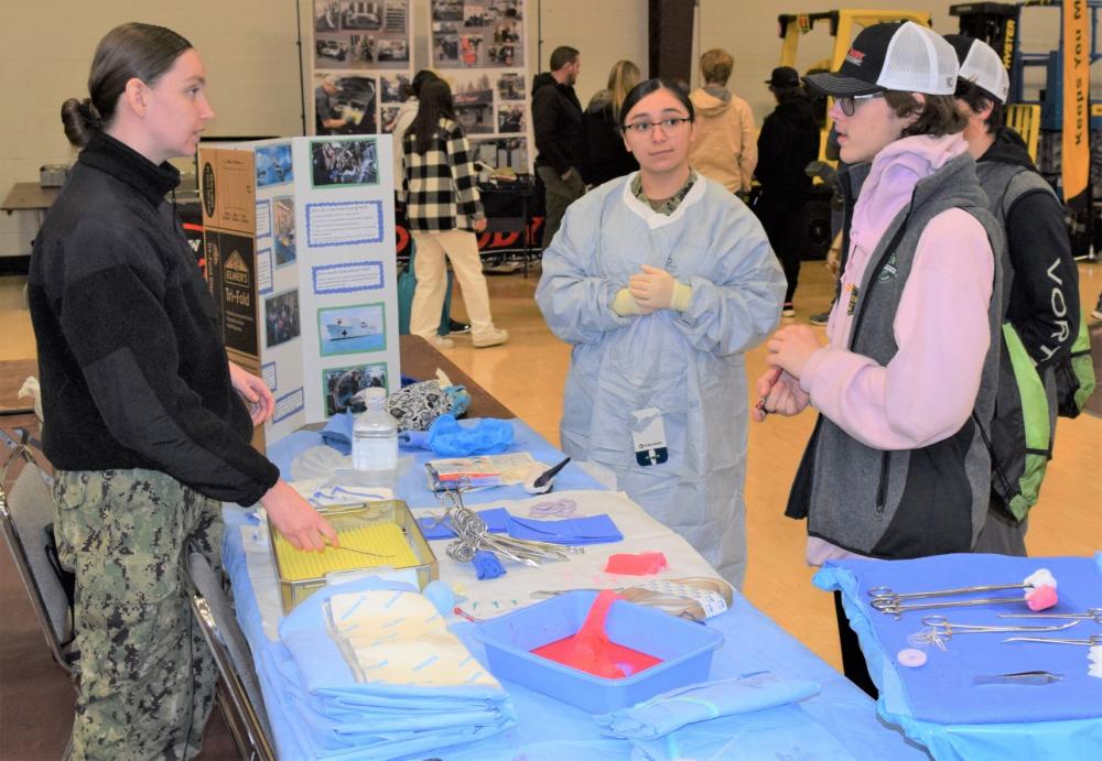 DVIDS – Images – Surgical Technologist service before self [Image 2 of 2]