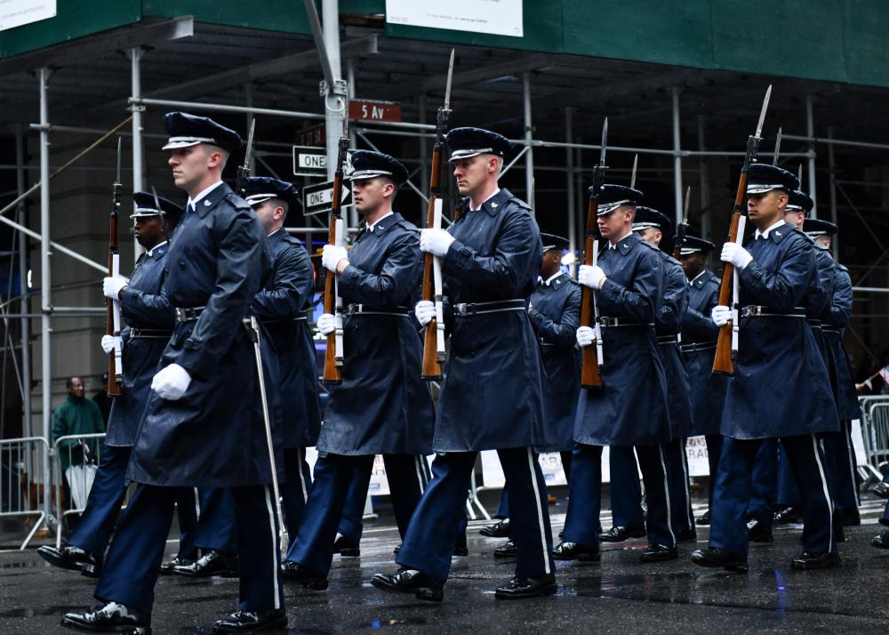 DVIDS – Images – US Service Members Participate in New York City’s Annual Veterans Day Parade [Image 19 of 19]