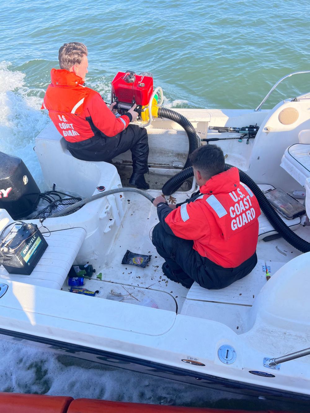 DVIDS – Images – Coast Guard rescues three adults and one child from sinking vessel [Image 2 of 2]