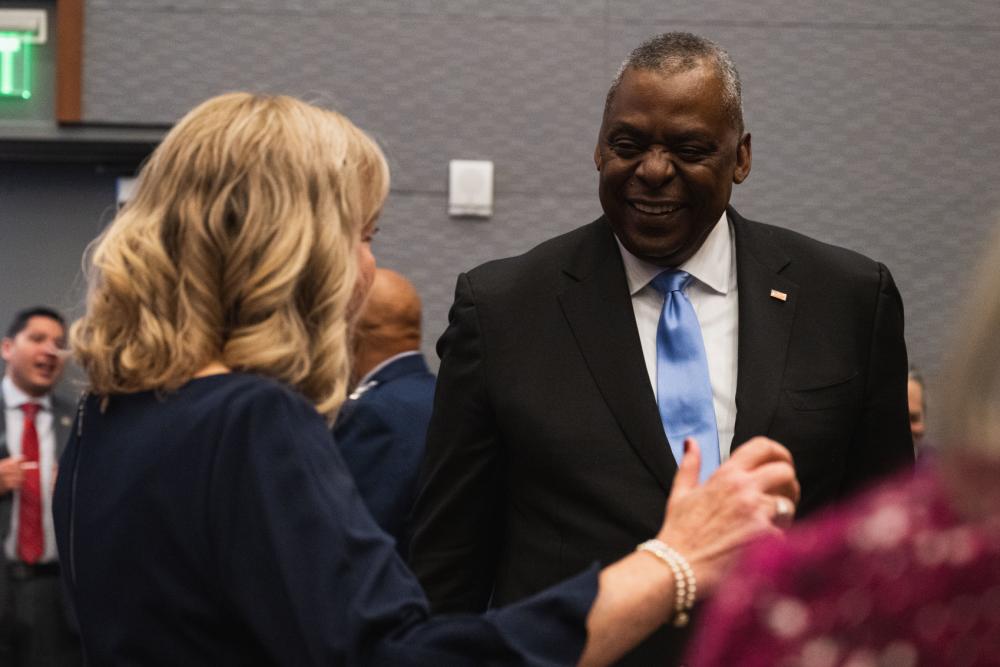 DVIDS – Images – SECDEF Hosts USSTRATCOM Change of Command Ceremony [Image 7 of 43]