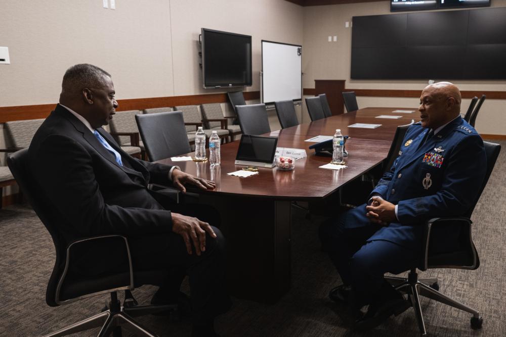 DVIDS – Images – SECDEF Hosts USSTRATCOM Change of Command Ceremony [Image 6 of 43]