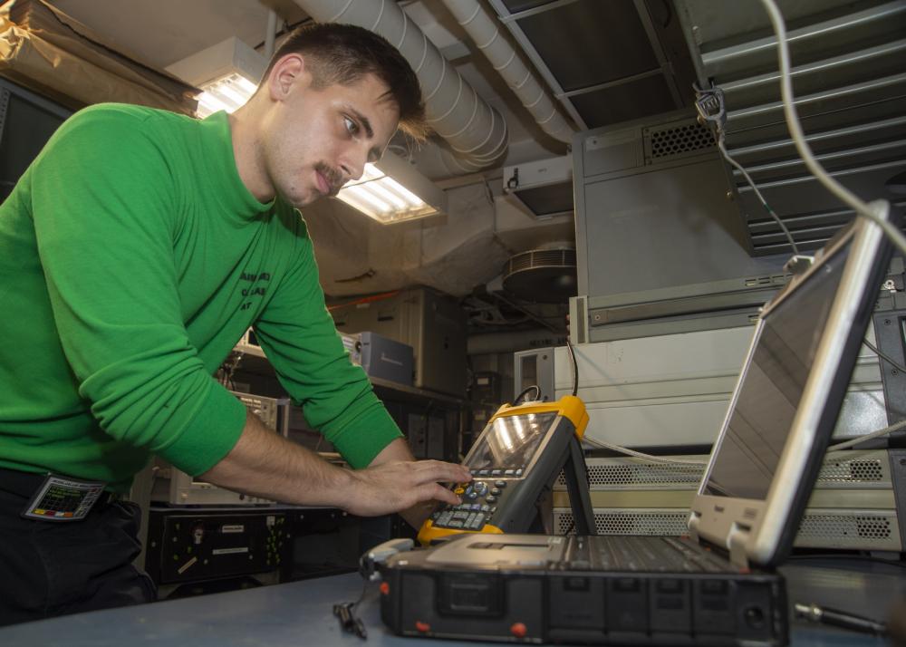 DVIDS – Images – Sailor Performs Operational Check On Scopometer [Image 8 of 8]