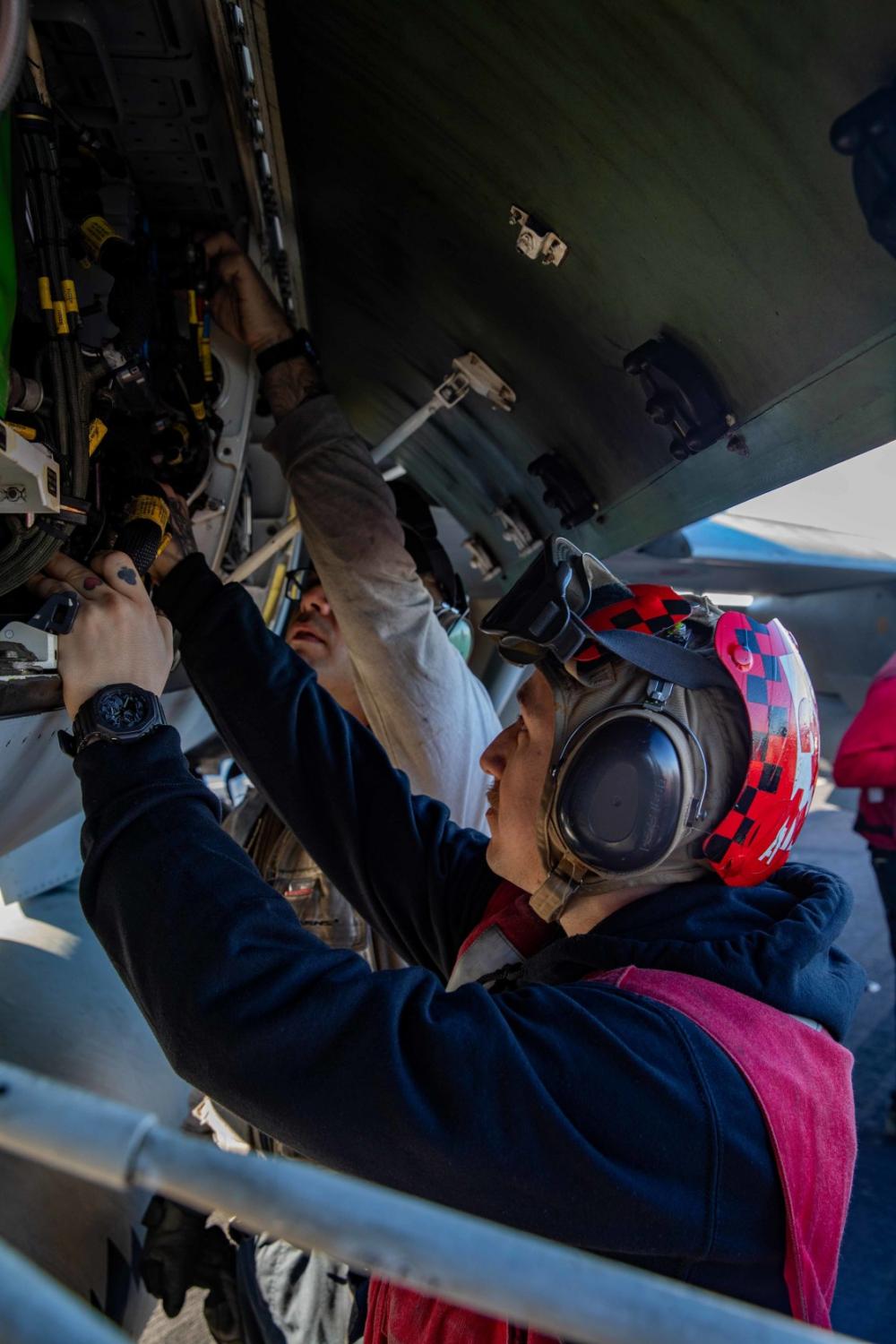DVIDS – Images – Daily Operations Onboard USS George H.W. Bush (CVN 77) [Image 20 of 33]