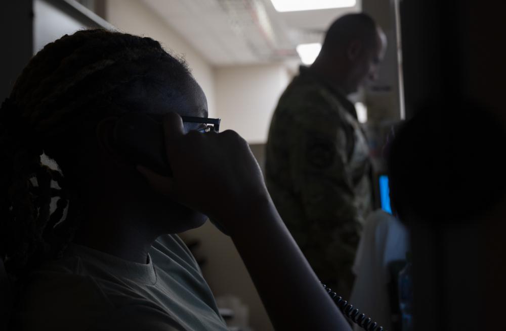 DVIDS – Images – Communications in the Dark [Image 6 of 6]