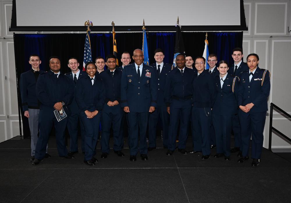 DVIDS – Images – Chief of Staff of the Air Force Gen. CQ Brown, Jr. presents Leadership Award [Image 7 of 7]