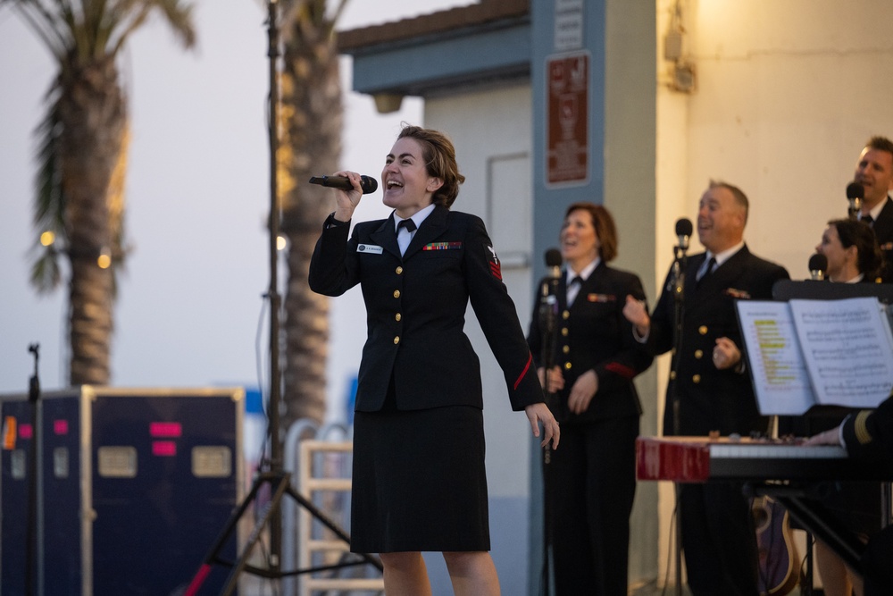 DVIDS – Images – U.S. Navy Band Sea Chanters perform in Oceanside [Image 11 of 11]