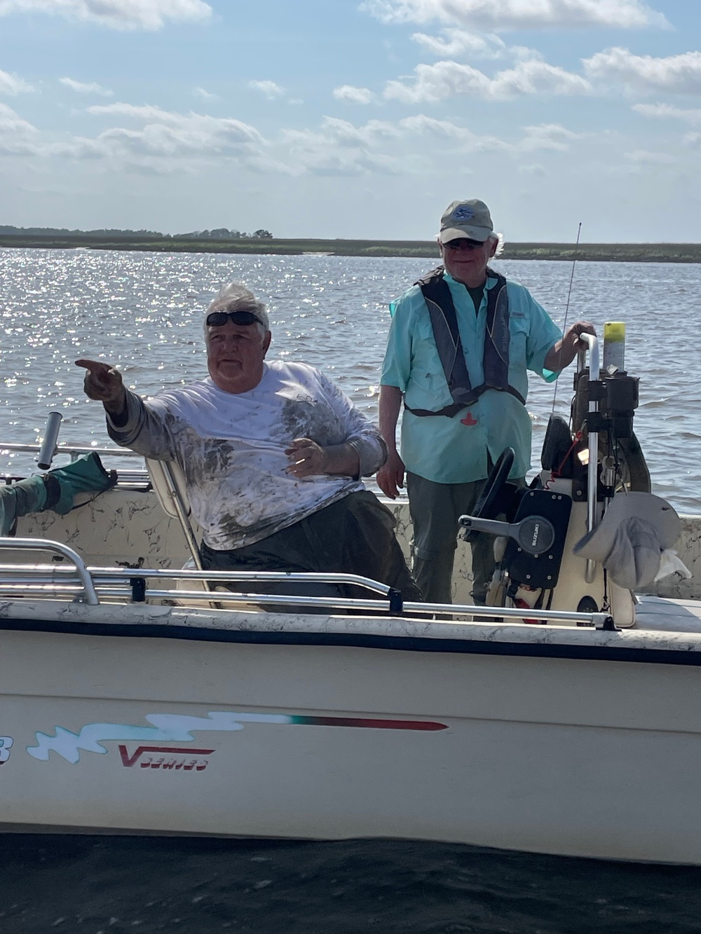 DVIDS – Images – Coast Guard, partner agencies rescues 2 in Two Sisters Creek