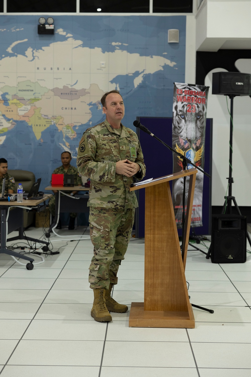 DVIDS – Images – Exercise Bersama Warrior 23: Closing Ceremony [Image 4 of 12]