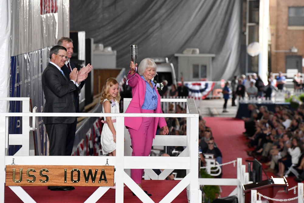 DVIDS – Images – USS Iowa (SSN 797) Christening [Image 3 of 3]