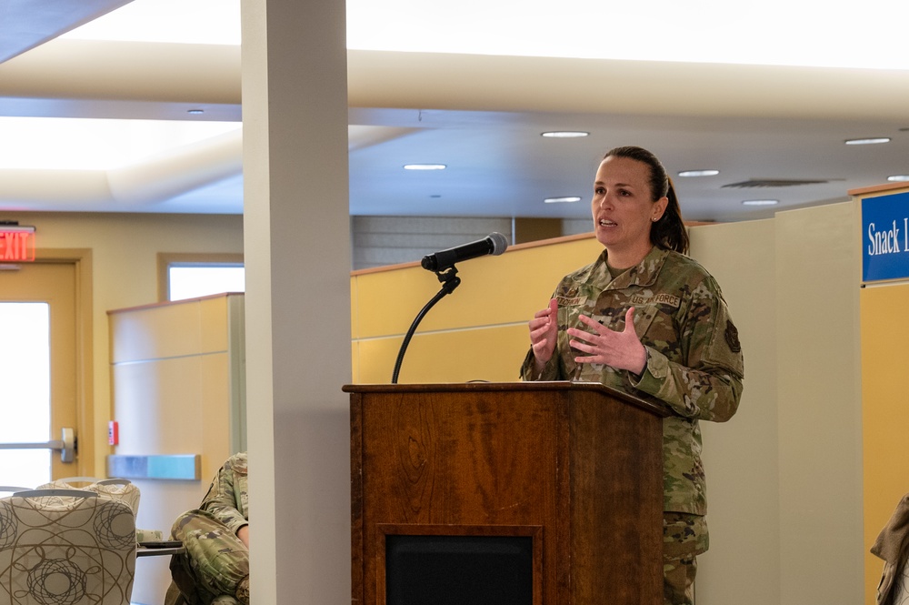 DVIDS – Images – Lt. Col. Meg Hotchkin assumes command [Image 2 of 4]