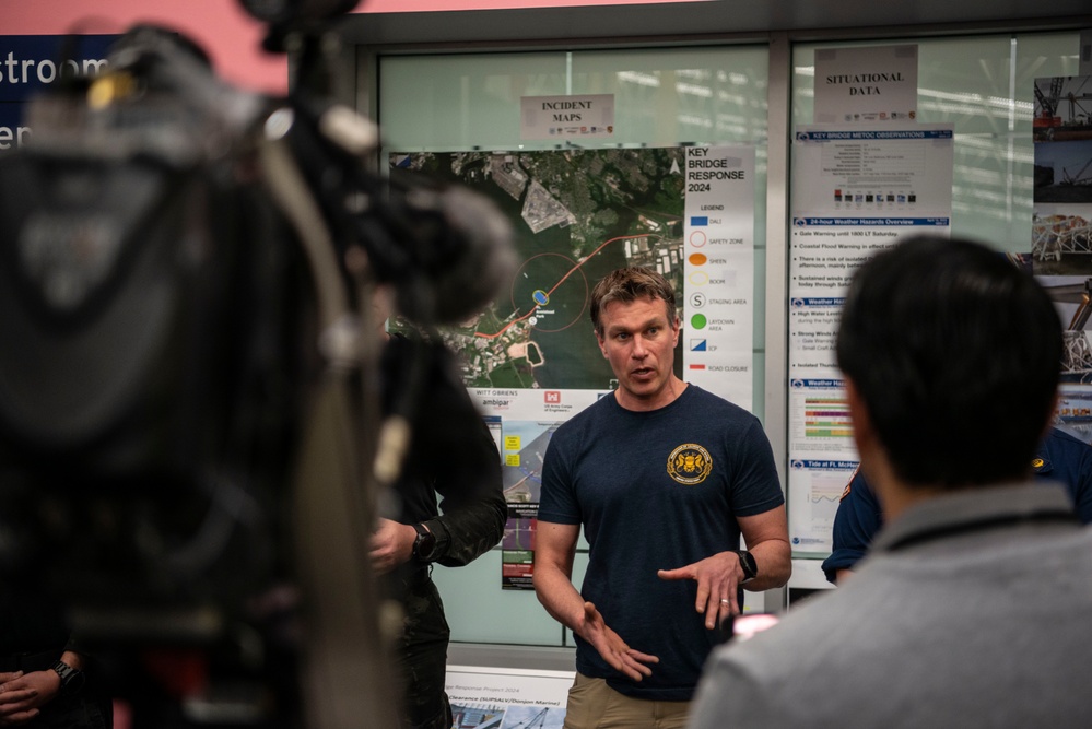 DVIDS – Images – Key Bridge Unified Command hosts media event at Incident Command Post [Image 1 of 5]