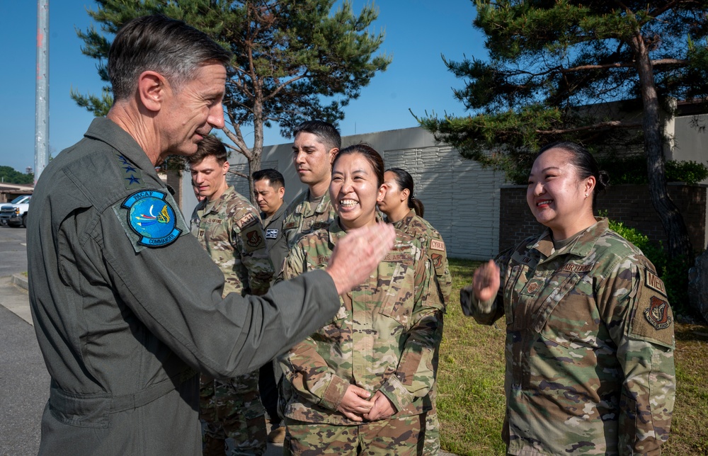 DVIDS – News – PACAF command team tours Osan AB