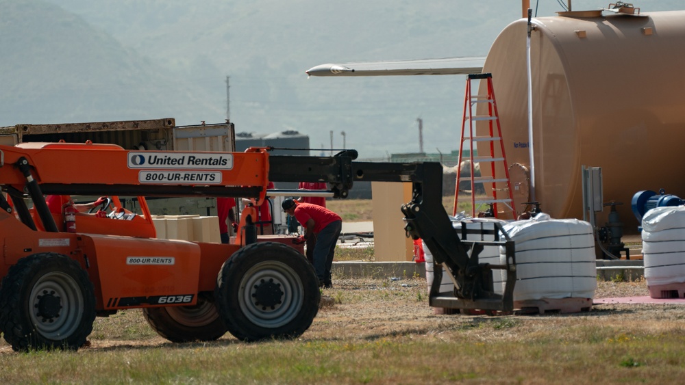 DVIDS – Images – 146th Airlift Wing Hosts Aerial Fire Fighting Operations Supporting Wildland Fire Fighting Efforts in Southern California [Image 3 of 7]