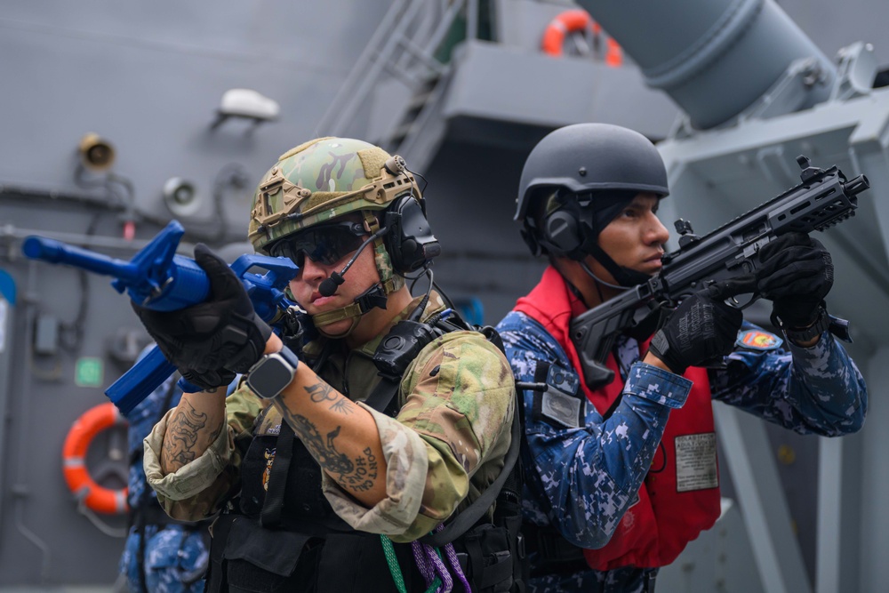 DVIDS – News – USS Gridley, Partner Nations Hold VBSS Drill During RIMPAC 2024