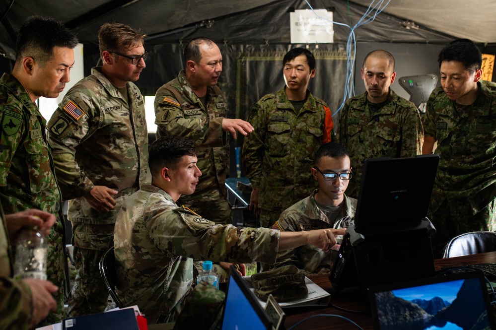 DVIDS – Images – Orient Shield Electromagnetic Warfare [Image 2 of 6]