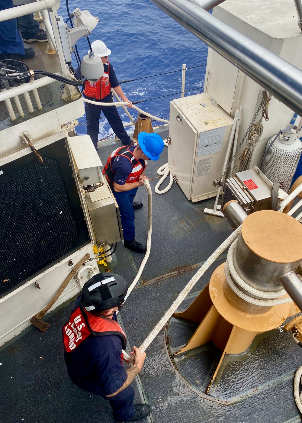 DVIDS – Images – U.S. Coast Guard rescues motor yacht crew 200 nautical miles west of Republic of Palau [Image 6 of 6]
