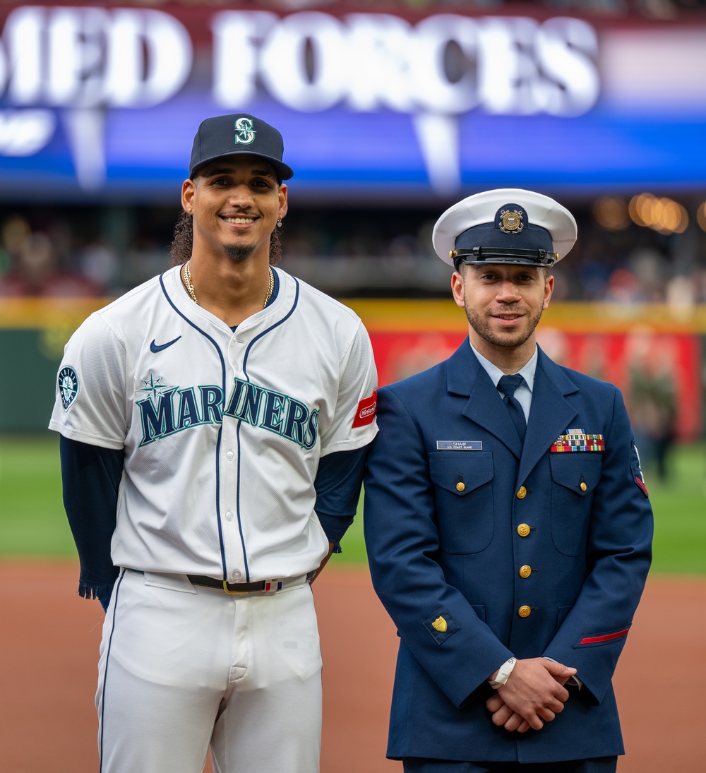 DVIDS – Images – Salute to Armed Forces [Image 1 of 4]