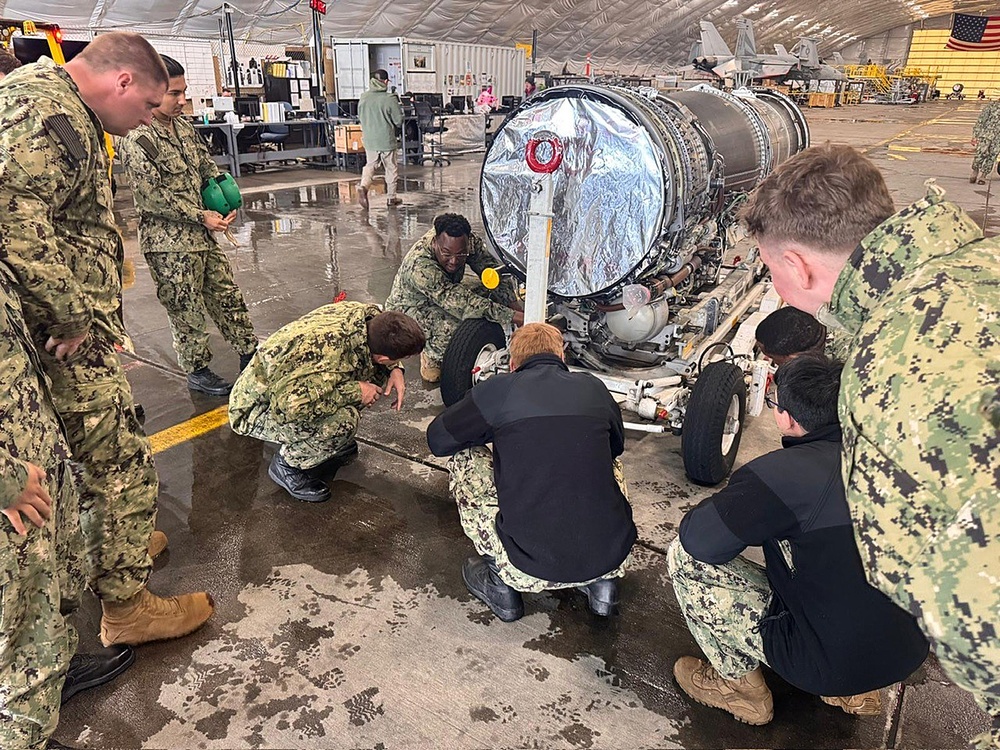 DVIDS – News – CNATT Unit Lemoore partners with FRC West, NAMCE to deliver hands-on training for future maintainers