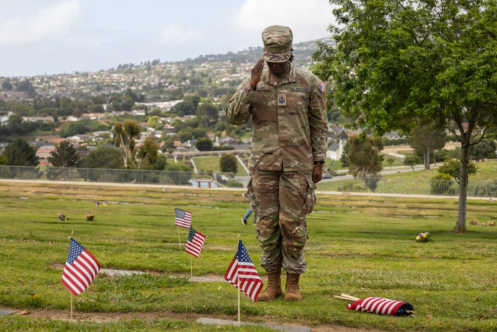 DVIDS – Images – Los Angeles Fleet Week 2025: Green Hills Memorial Park [Image 8 of 8]