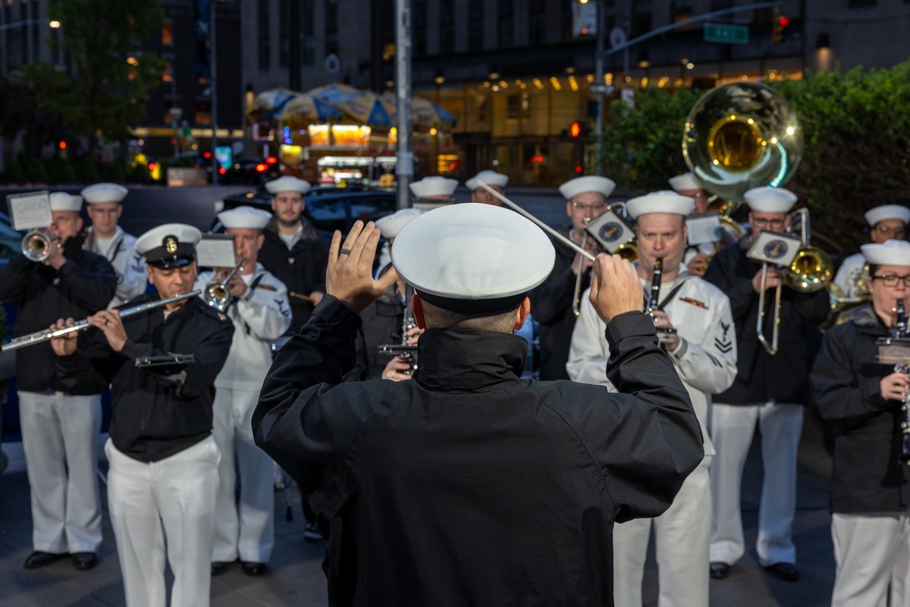 DVIDS – Images – Fleet Week New York 2025: Fox and Friends Memorial Day Broadcast [Image 1 of 6]