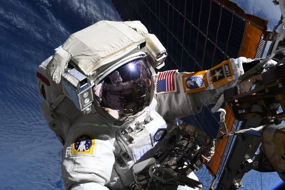 DVIDS – News – Army astronaut returns to Earth, again…