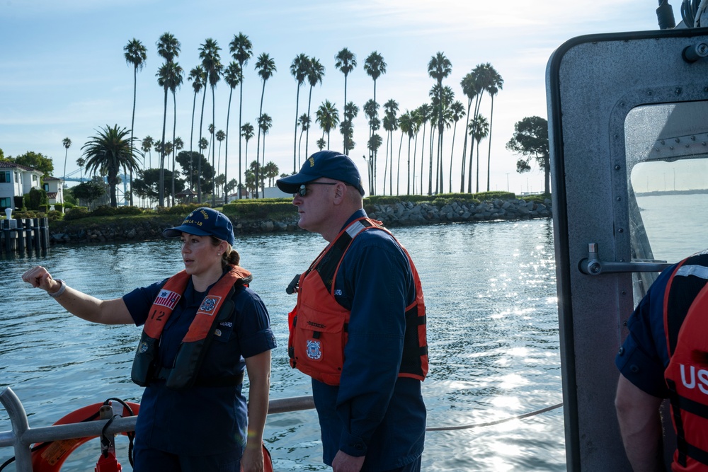DVIDS – Images – Rear Adm. Jeffrey Novak visits Coast Guard Station Los Angeles-Long Beach and the Incident Command Post for the Pier G container incident at the Port of Long Beach [Image 1 of 5]