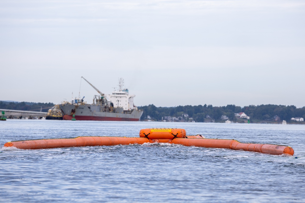 DVIDS – Images – PNSY Facility Response Team Conducts Annual Training [Image 19 of 21]
