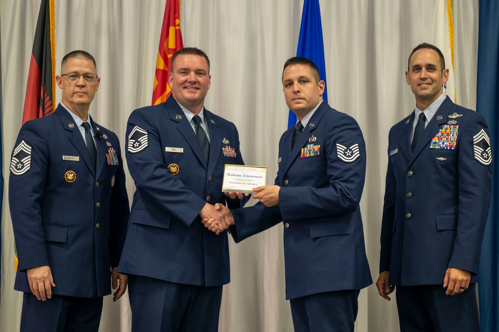 DVIDS – Images – ALS/NCOA class 25-6, 25-F graduation [Image 17 of 28]