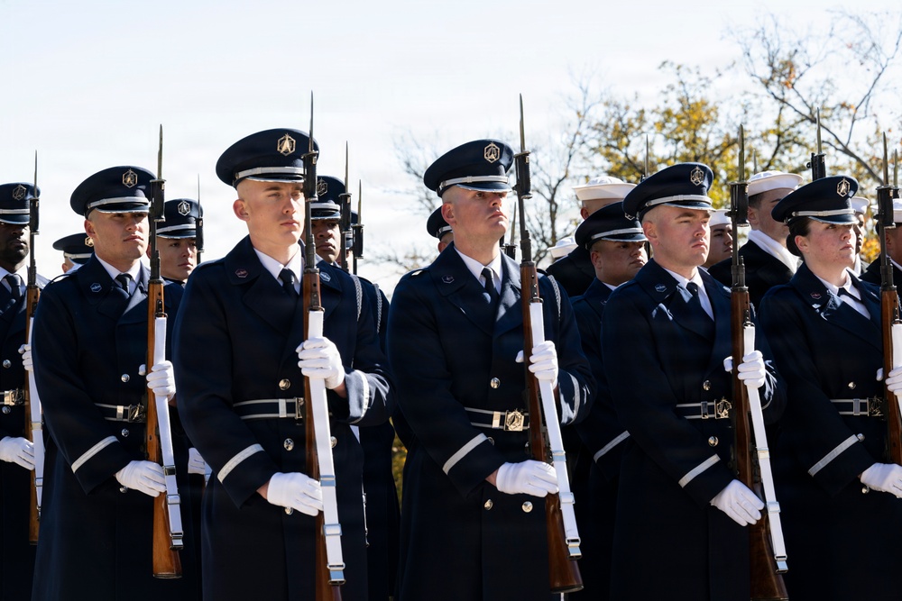 DVIDS – Images – 72nd Annual National Veterans Day Observance at Arlington National Cemetery [Image 54 of 83]