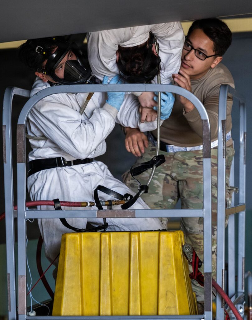 DVIDS – Images – McConnell fuels team proves multicapable [Image 2 of 5]