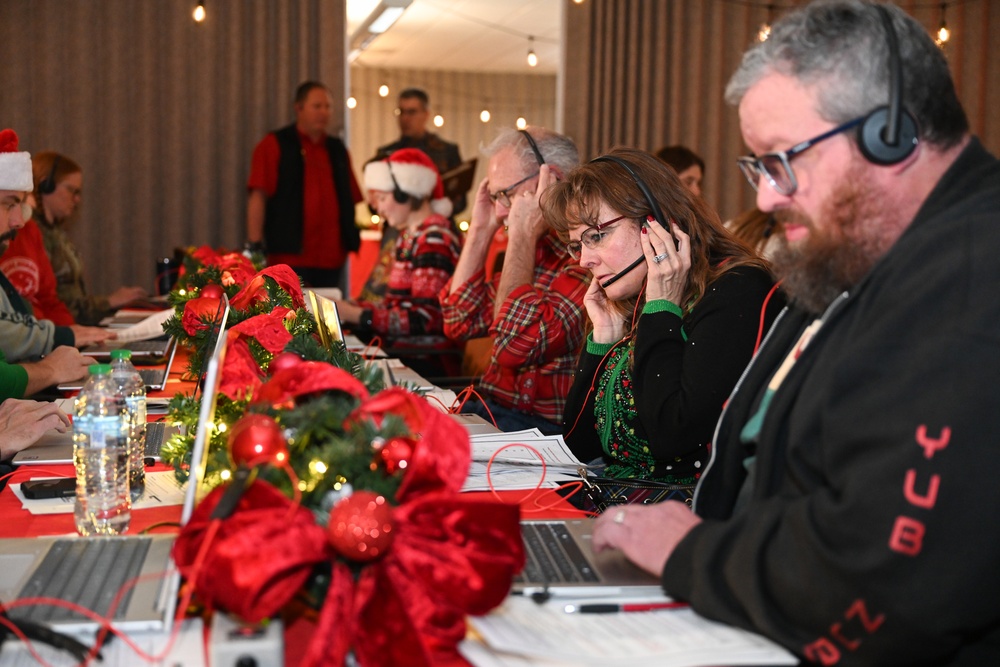 DVIDS – Images – NORAD Tracks Santa 2025 [Image 3 of 21]