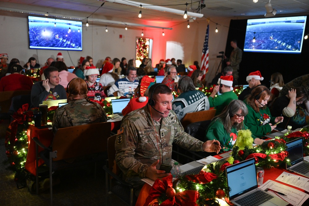 DVIDS – Images – NORAD Tracks Santa 2025 [Image 9 of 21]
