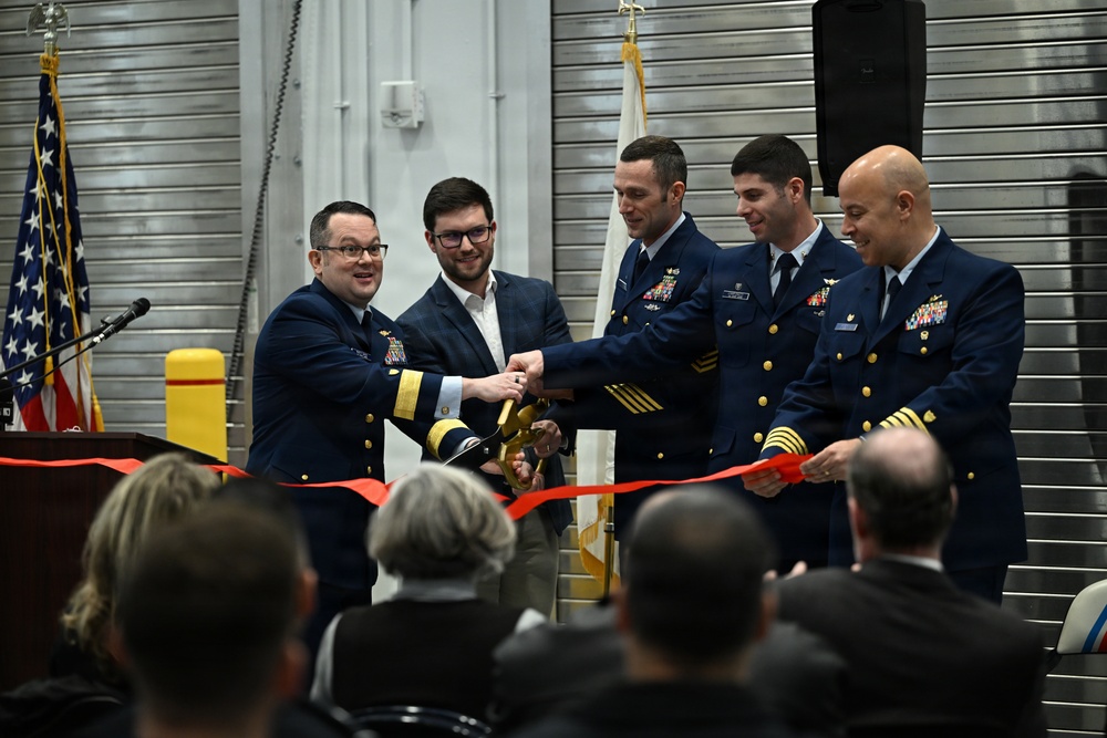 DVIDS – Images – Coast Guard Sector Eastern Great Lakes holds ribbon-cutting ceremony in Buffalo, New York [Image 5 of 5]